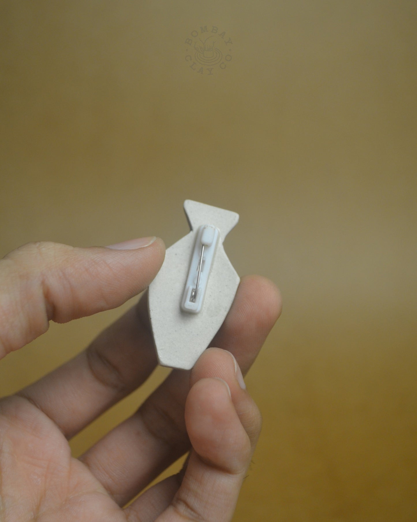 Lapel Pin | Vase #1