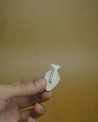 Lapel Pin | Vase #2