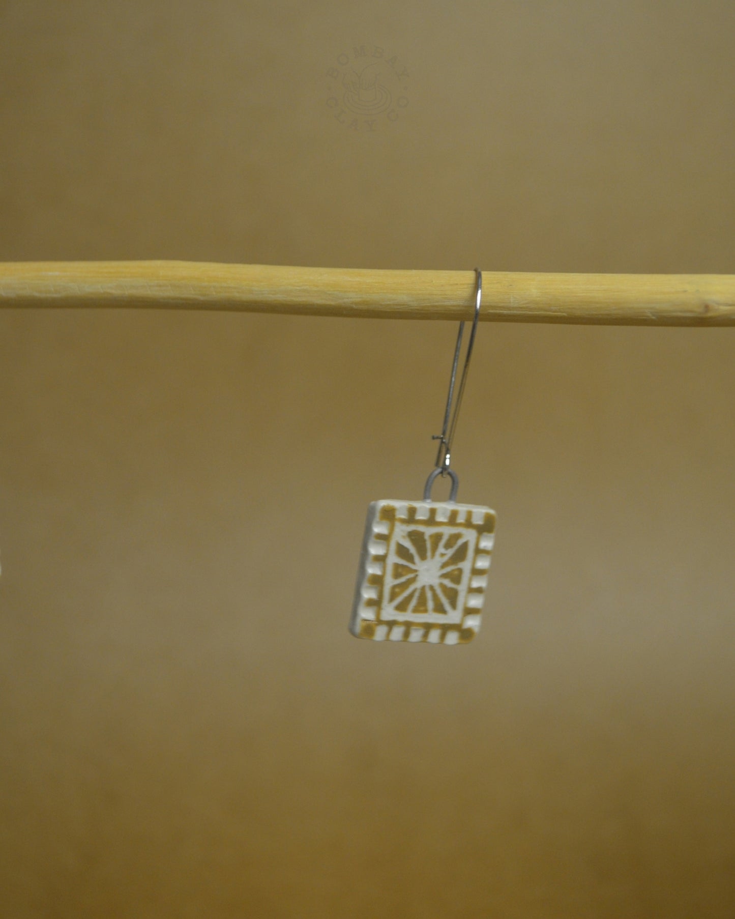 Earrings | Flower Postcard | Brown