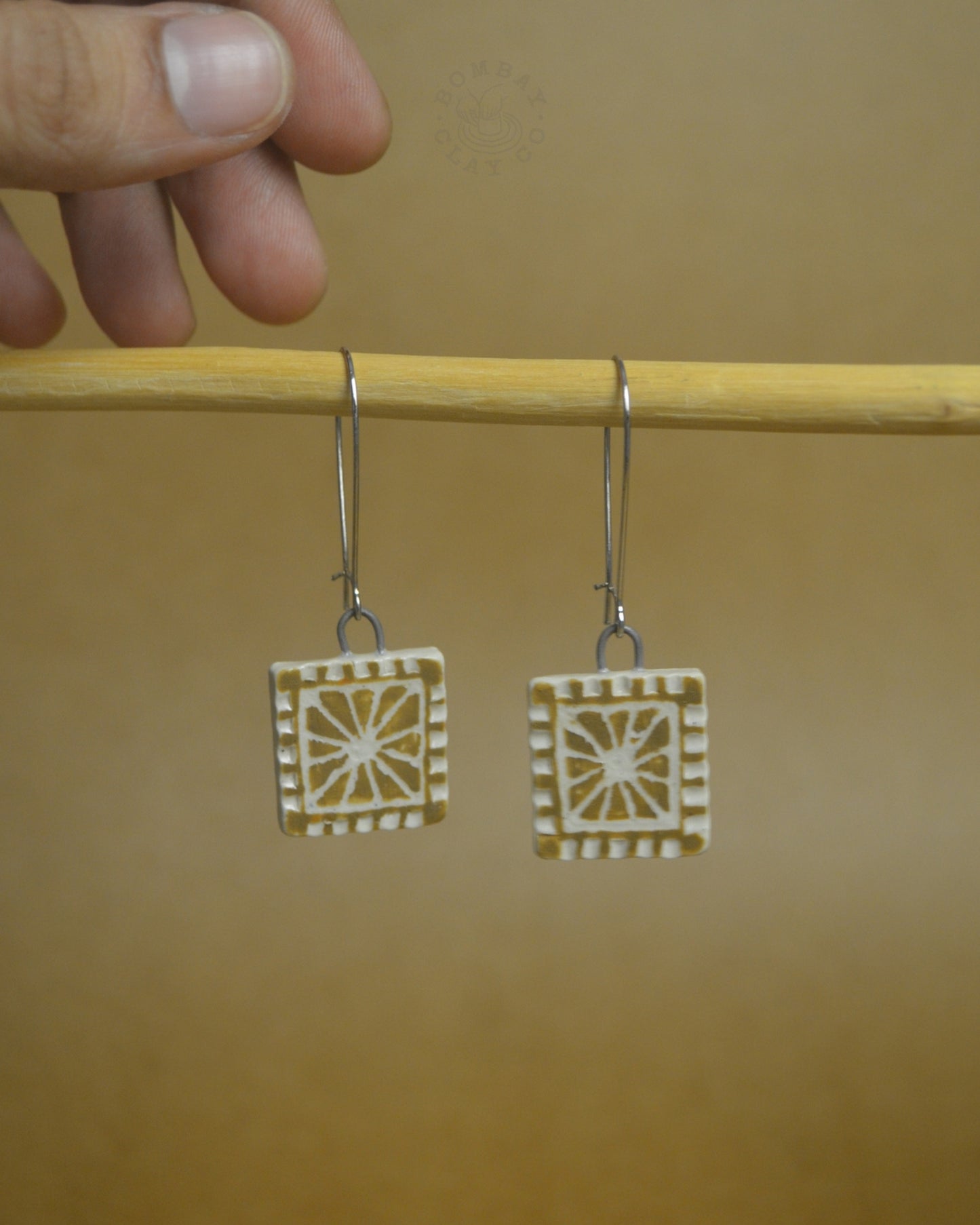 Earrings | Flower Postcard | Brown